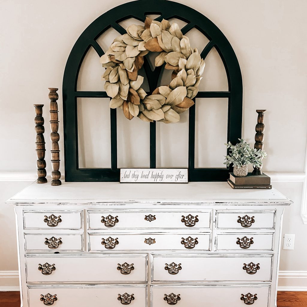 Farmhouse Chic dresser with farmhouse decor and magnolia wreath. | The Yellow Rose Farmhouse | www.theyellowrosefarmhouse.com